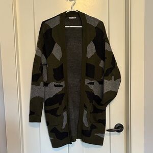Dex Camouflage Open-Front Cardigan